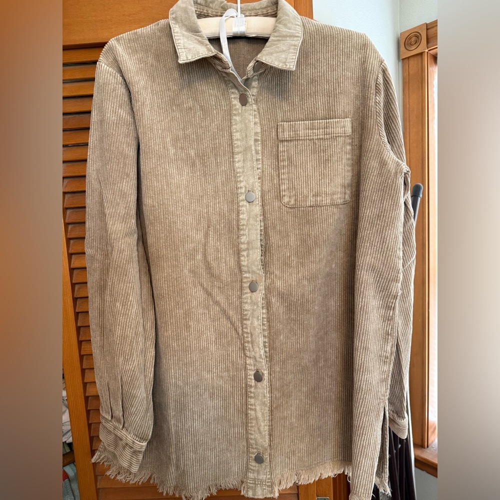 Women’s oversized corduroy shacket MEDIUM